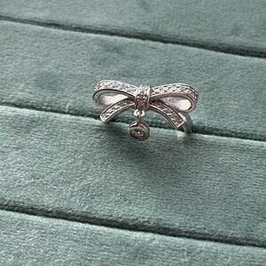 Elegant Whige Gold Vermeil Bow Dangle Ring